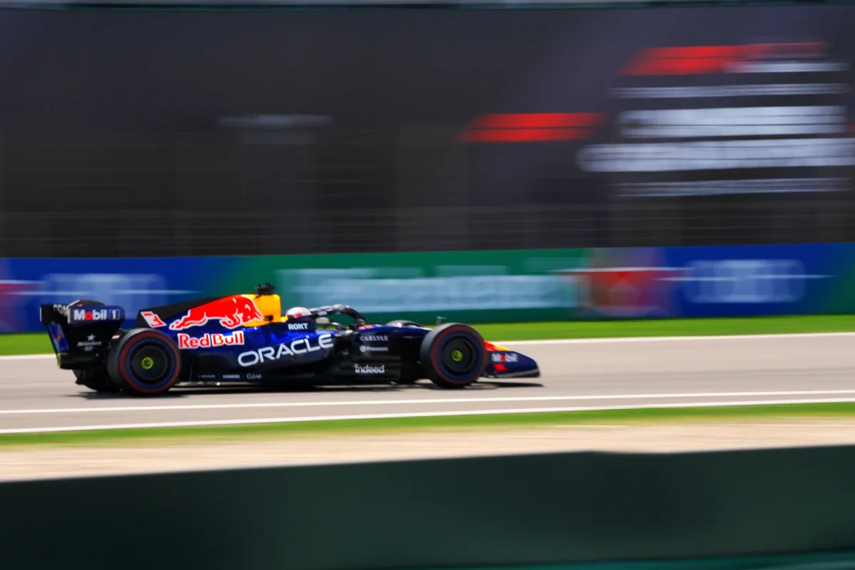 Red Bull-coureur Max Verstappen tijdens het 2026 F1-weekend in China