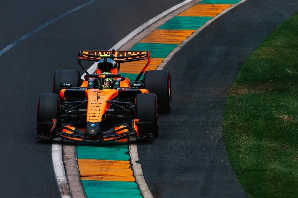 Lando Norris in zijn McLaren MCL40 tijdens de 2026 F1-kwalificatie in Australië