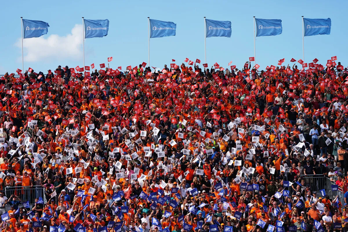De Nederlandse fans tijdens de Dutch GP