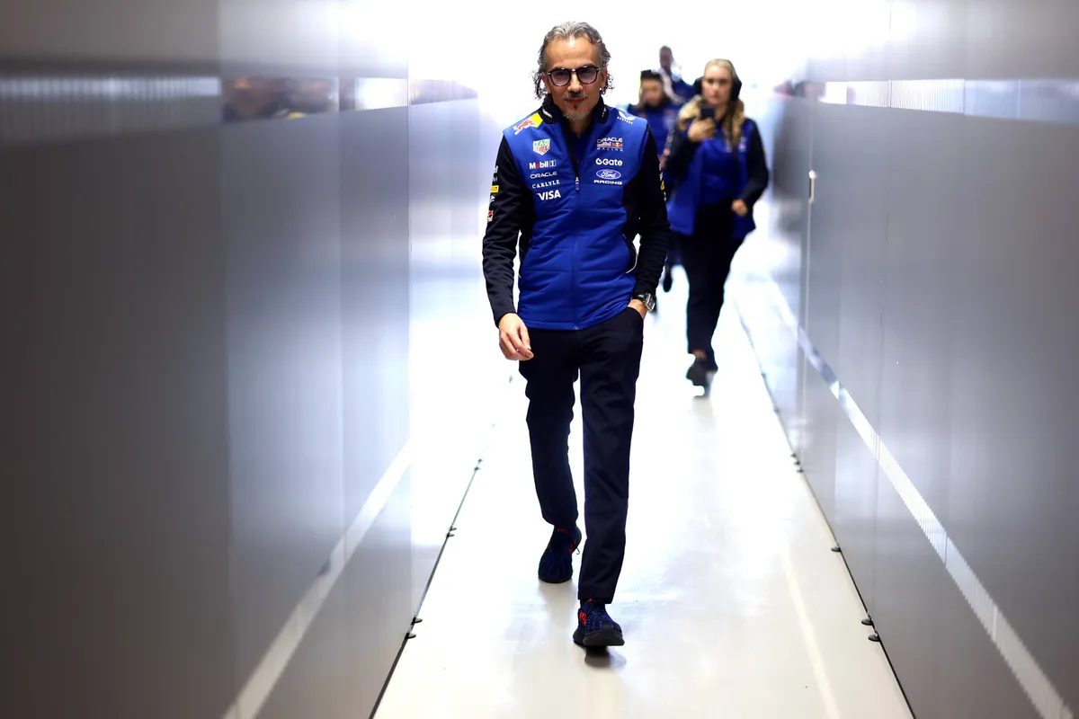 Laurent Mekies op vrijdag tijdens GP Japan 2026