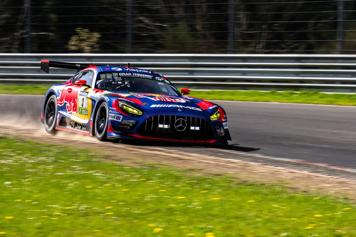 Max Verstappen op de Nürburgring tijdens NLS4 in 2026