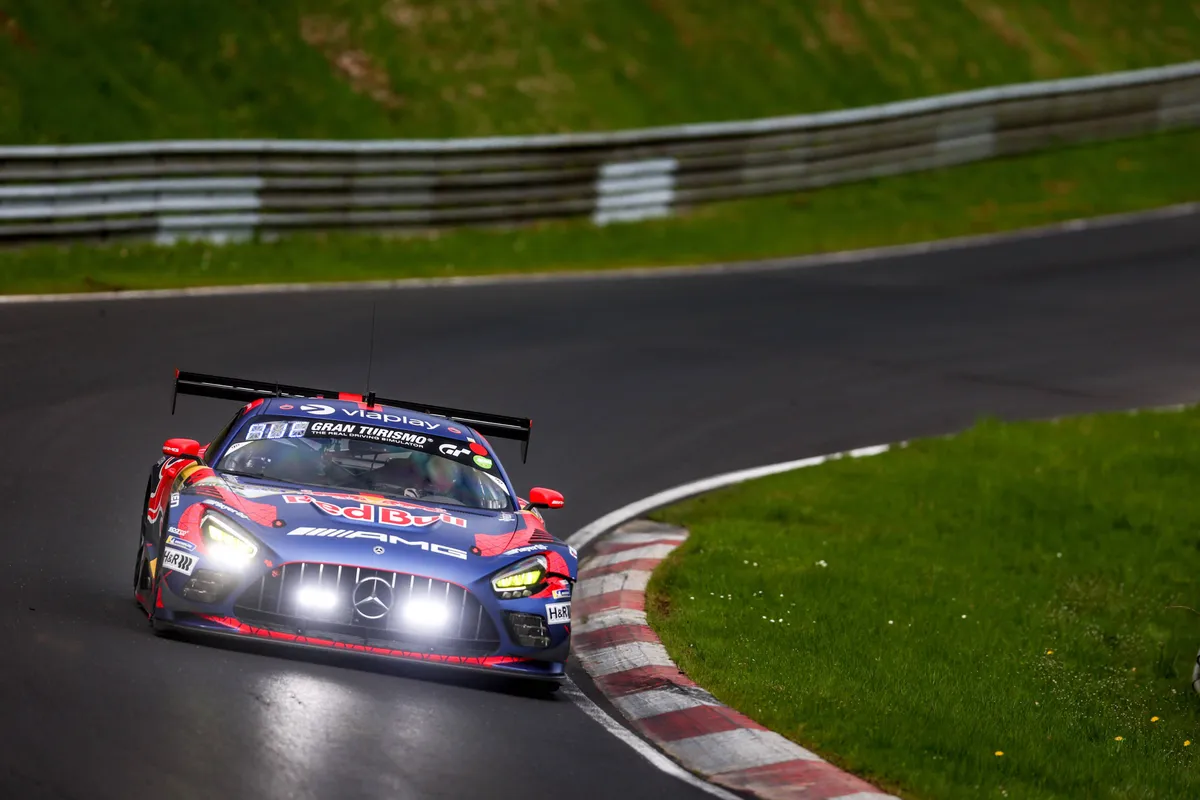Max Verstappen tijdens NLS4 op de Nürburgring Nordschleife in 2026