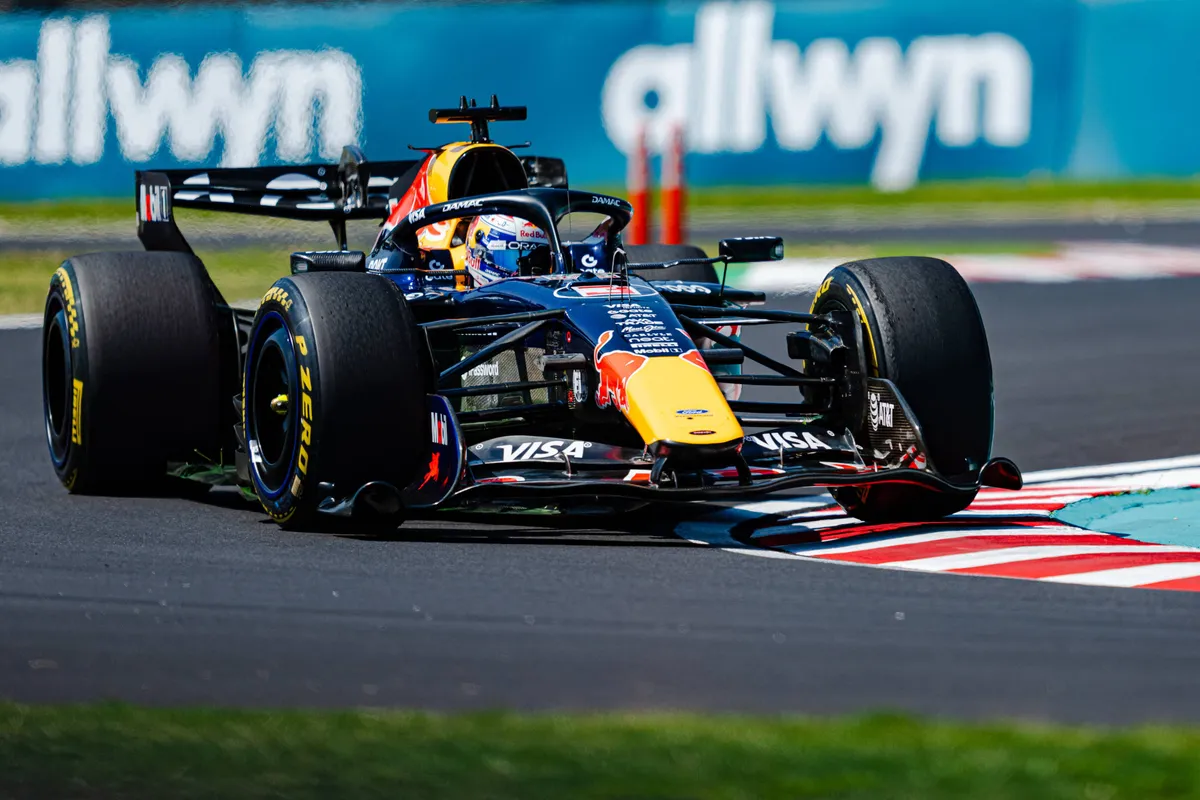 Max Verstappen voor Red Bull tijdens 2026 GP Japan