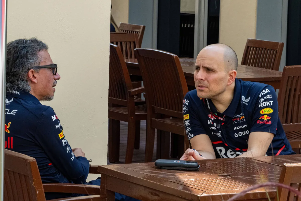 Gianpiero Lambiase en Laurent Mekies voor Red Bull in 2025