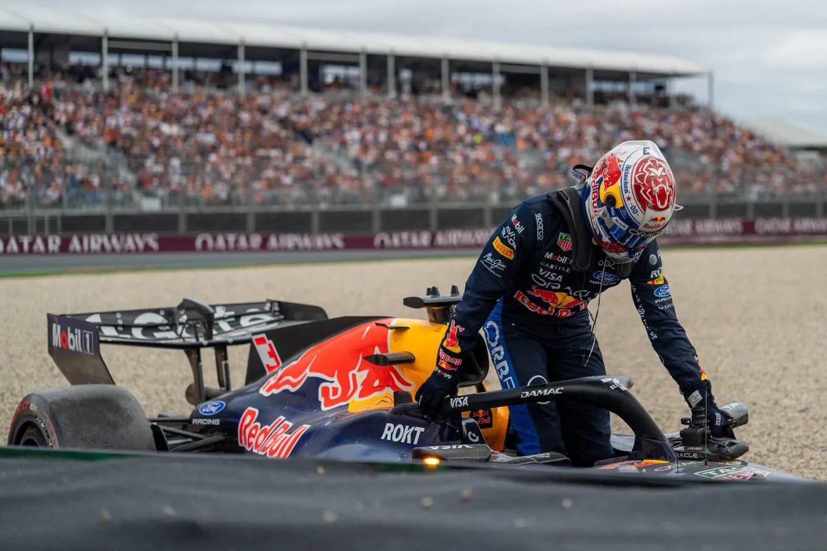 Red Bull Racing Max Verstappen Australia qualifying crash