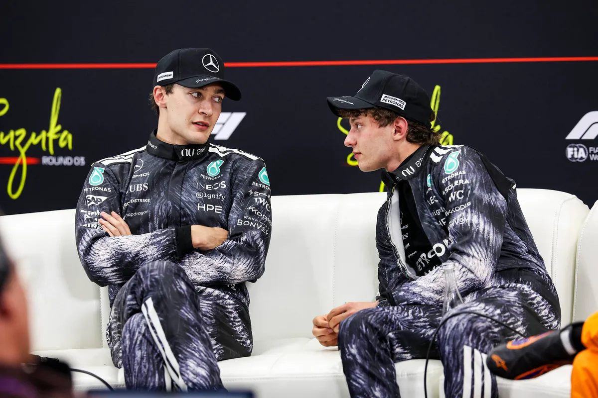 George Russell en Kimi Antonelli voor Mercedes tijdens 2026 F1 GP Japan
