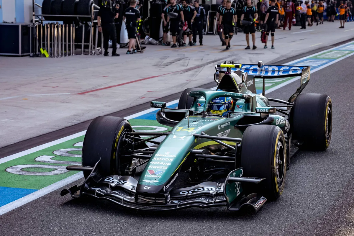 Aston Martin-coureur Fernando Alonso in Miami in 2026