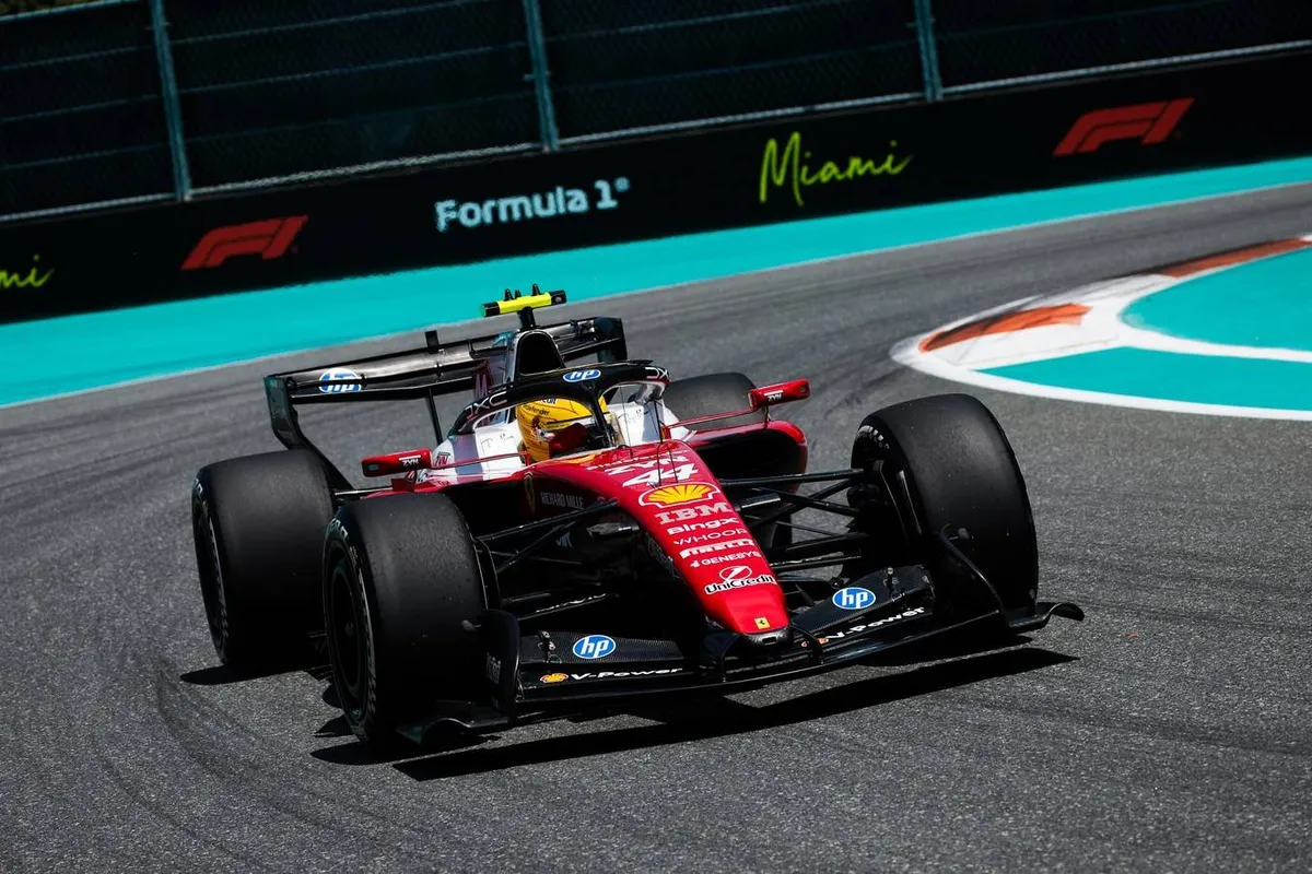 Lewis Hamilton op zaterdag tijdens de F1 Grand Prix van Miami in 2026