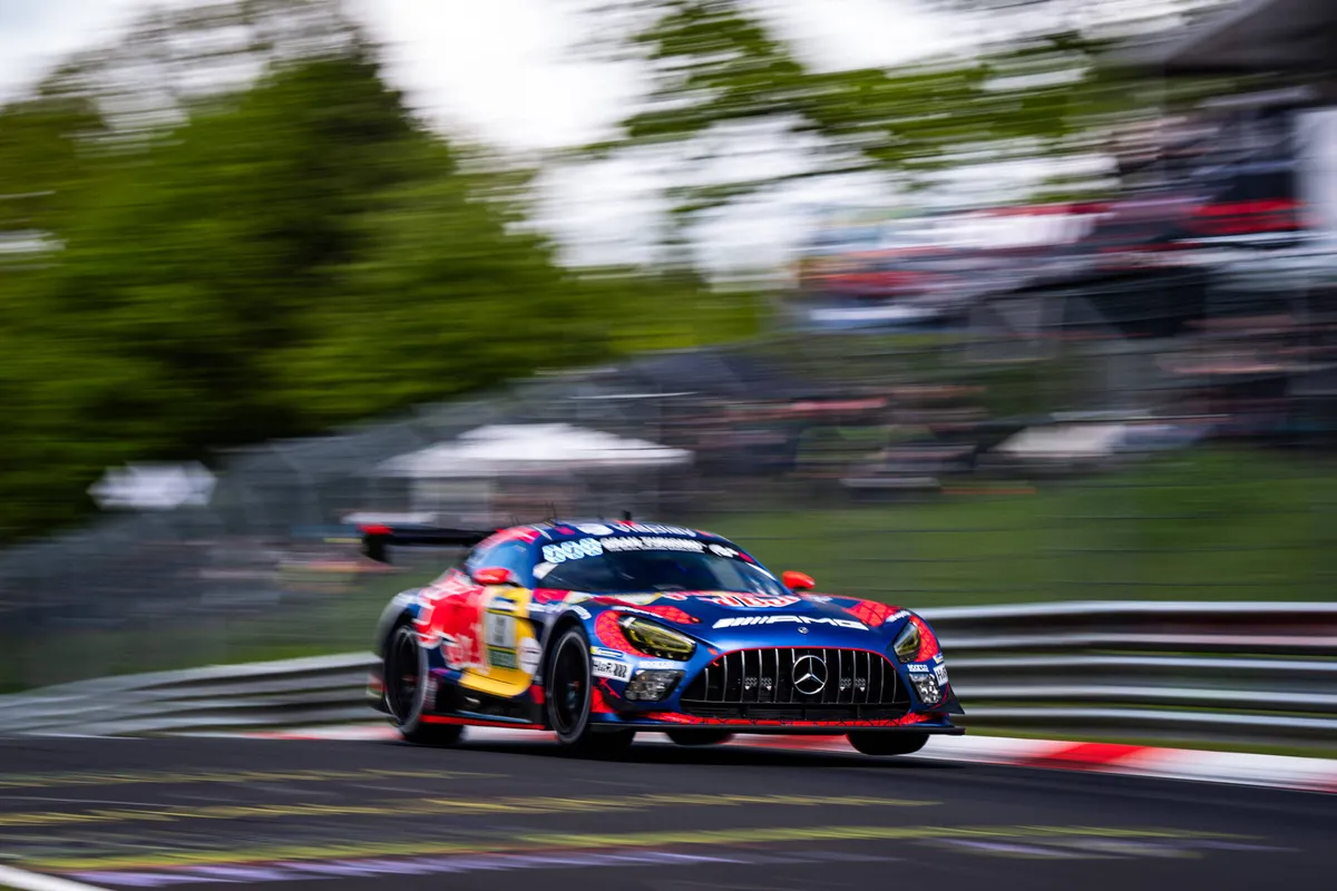 Max Verstappen maakt zijn debuut in de 24 uur van de Nürburgring