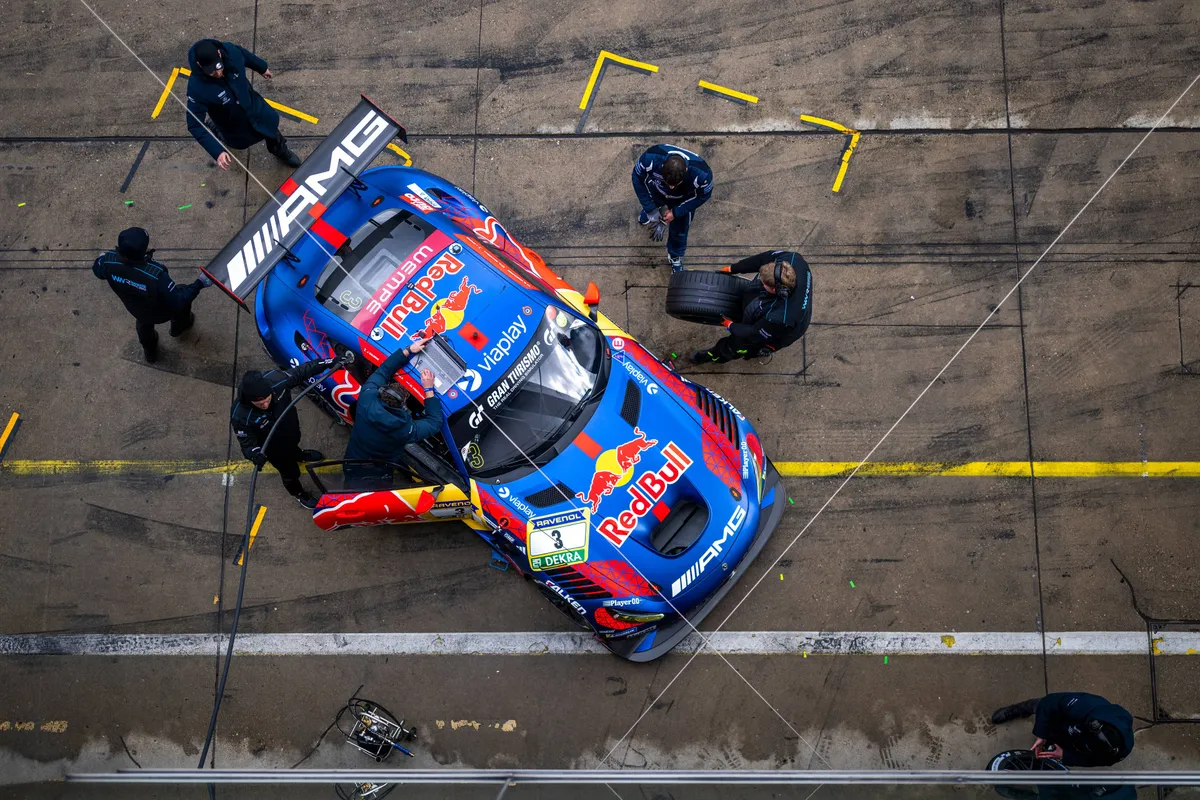 De Mercedes-AMG GT3-bolide van Max Verstappen voor de 24 uur van de Nürburgring
