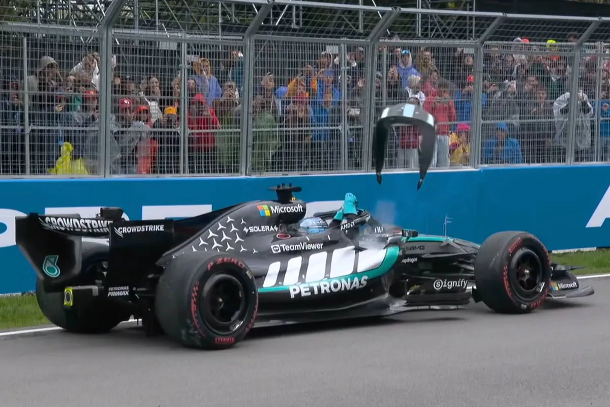 George Russell gooit zijn hoofdsteun weg na DNF in 2026 F1 GP Canada