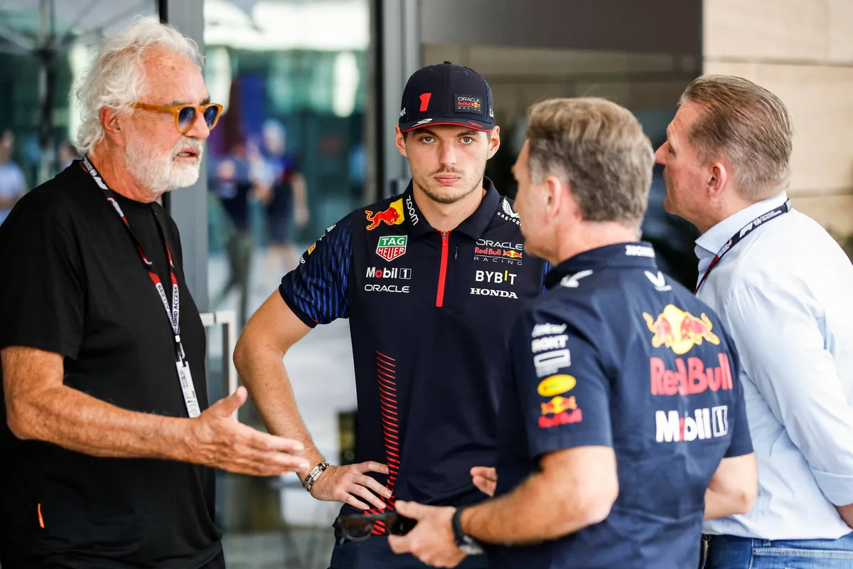 Flavio Briatore in gesprek met Max Verstappen en Christian Horner