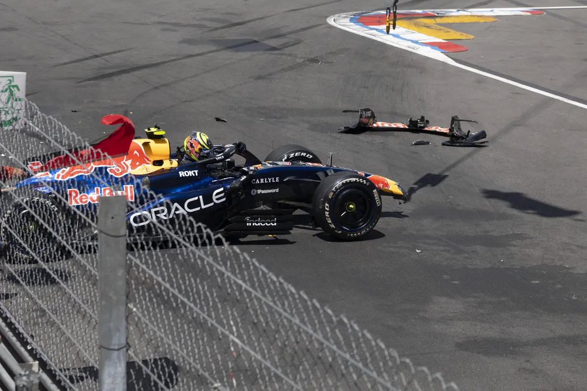 Red Bull-coureur Isack Hadjar crasht tijdens VT1 in Monaco