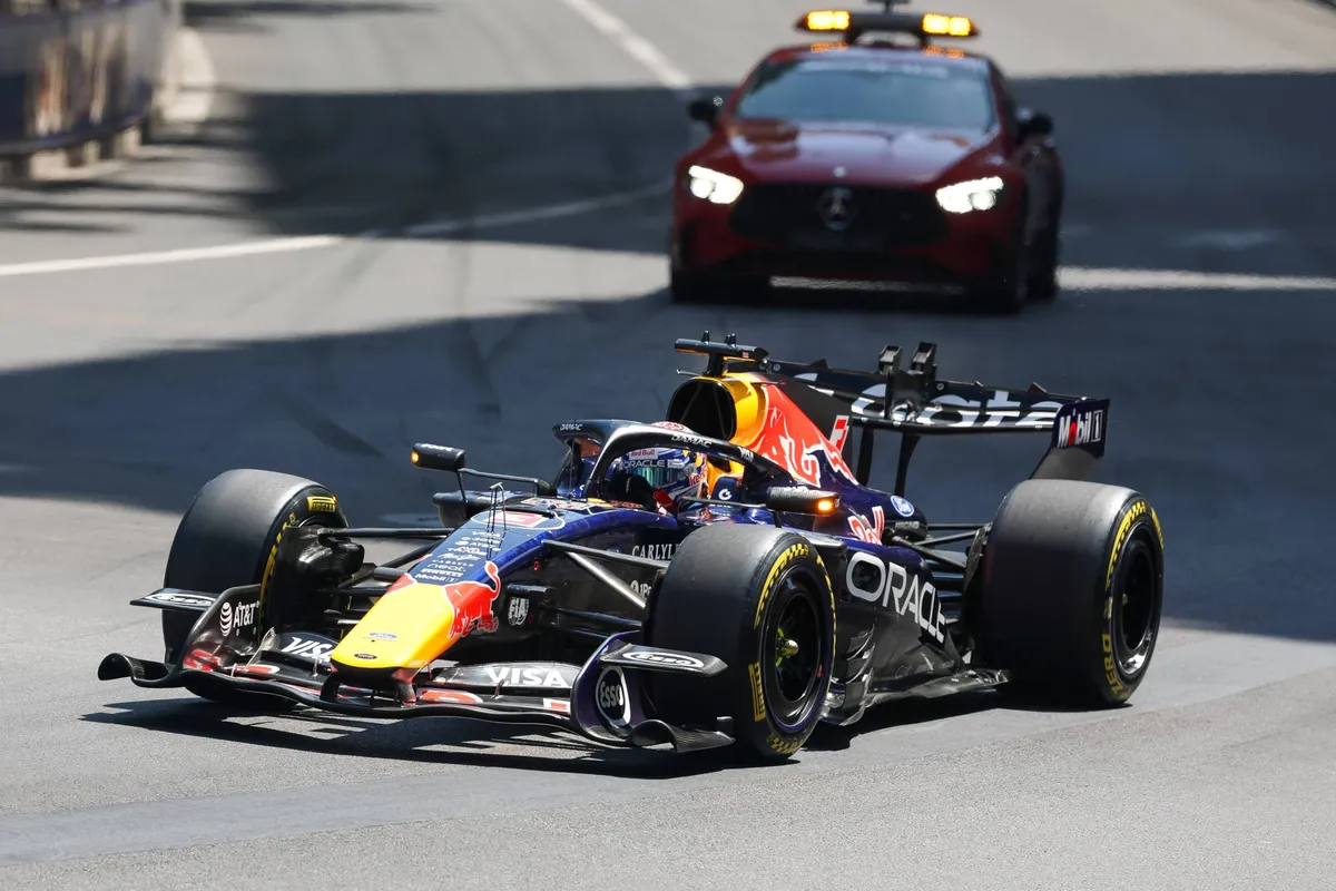 De start van Max Verstappen tijdens de Grand Prix van Monaco