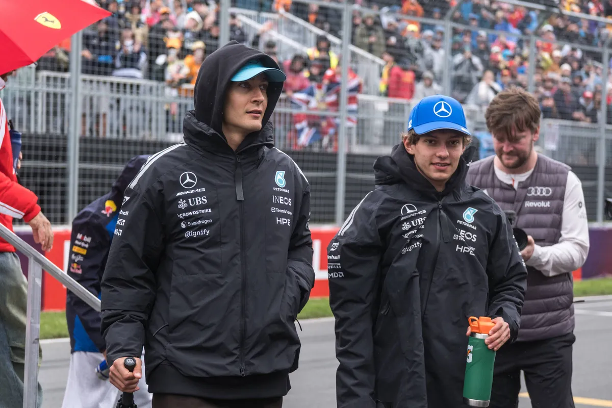 George Russell en Kimi Antonelli voor de F1-race in Canada in 2026