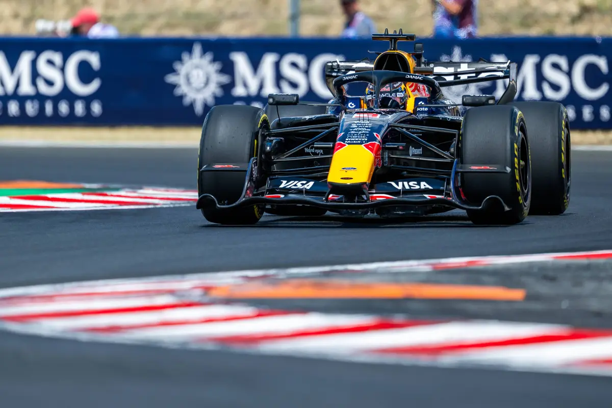 De Red Bull RB22 van Max Verstappen waar technisch directeur Pierre Waché weinig vertrouwen in heeft