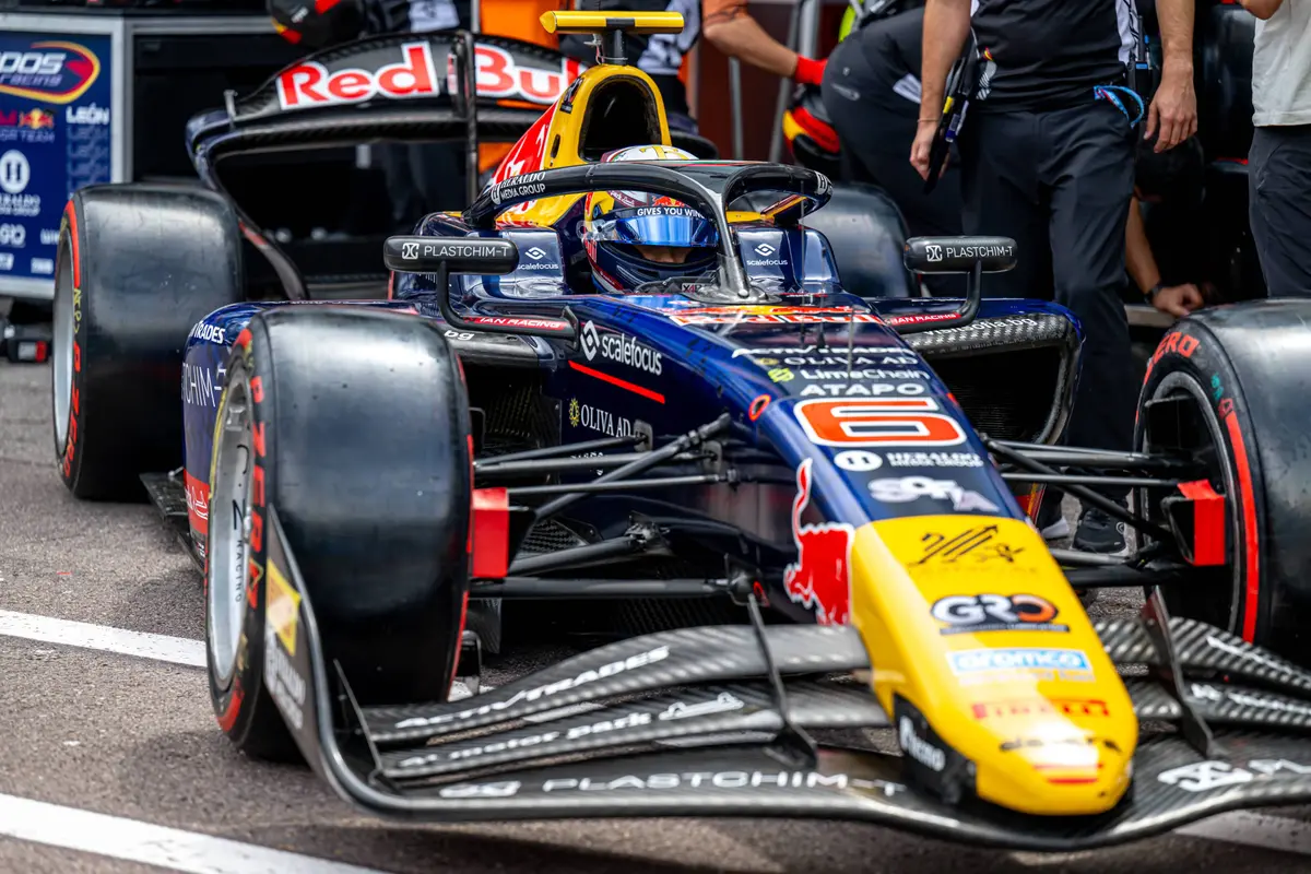 Nikola Tsolov in de Formule 2 in Monaco
