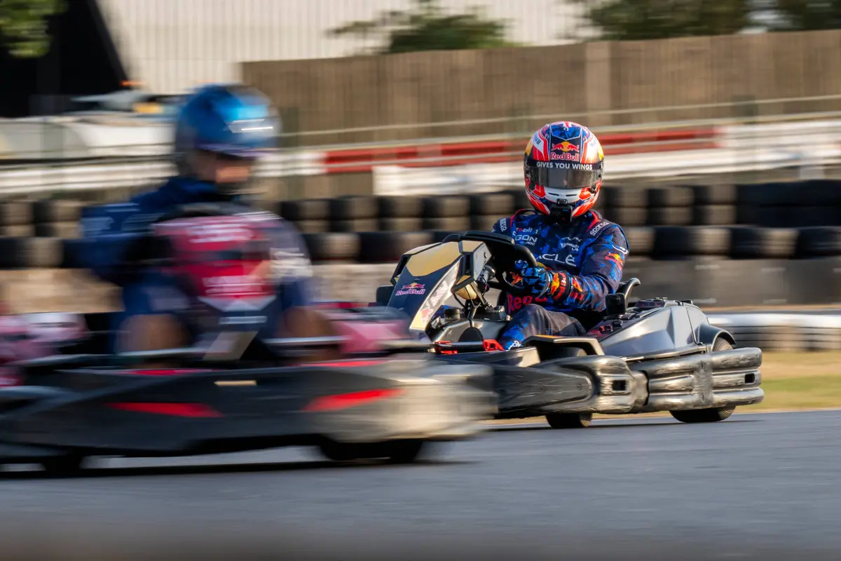 Max Verstappen gaat meedoen aan de grootste kartrace ter wereld
