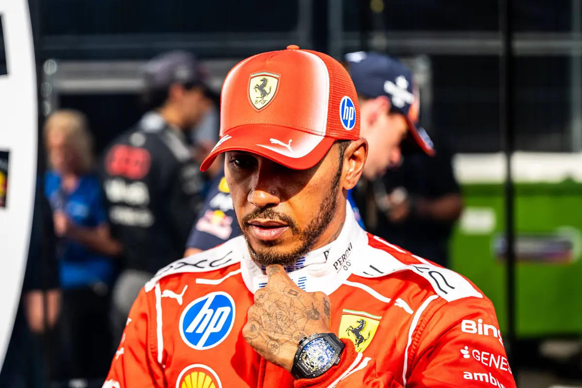 Lewis Hamilton tijdens het F1-raceweekend in Nederland (2026)