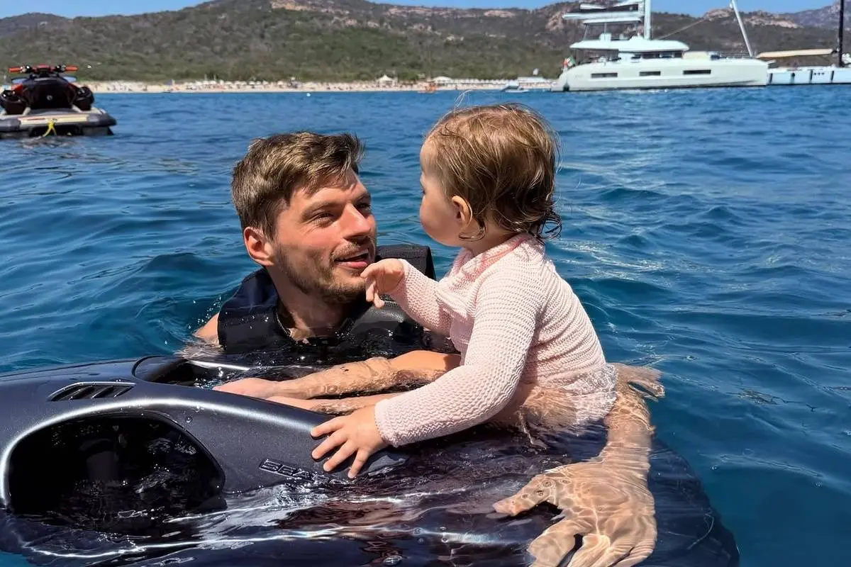 Max Verstappen en Lily Verstappen genieten van de zomervakantie