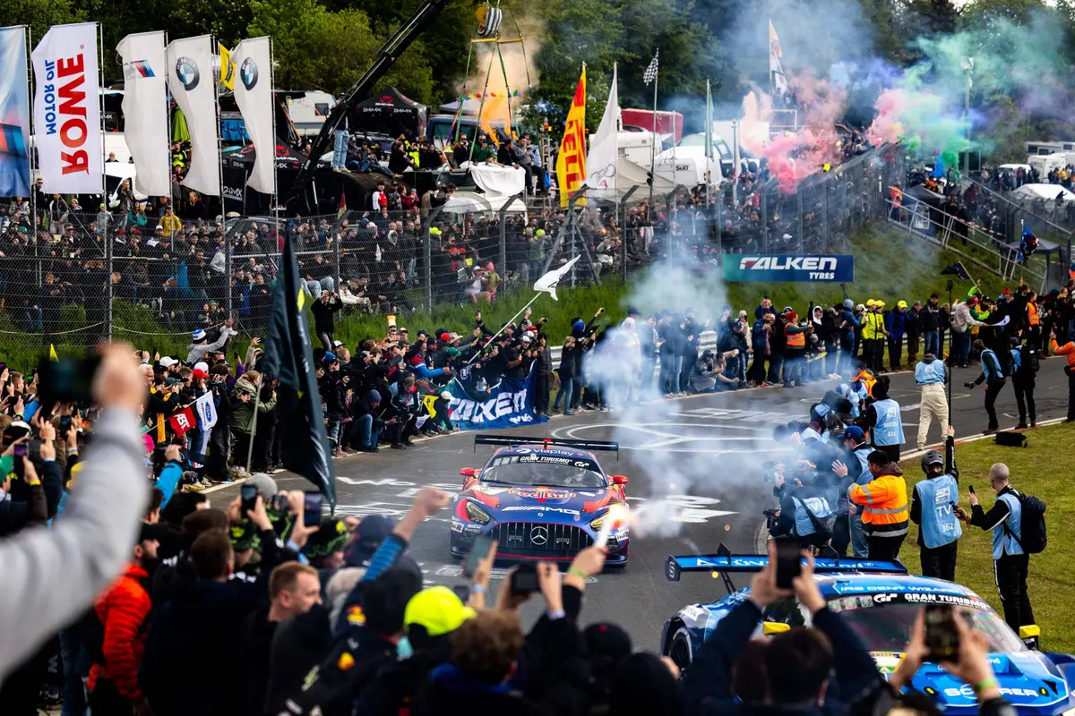 Max Verstappen op de Nürburgring in 2026