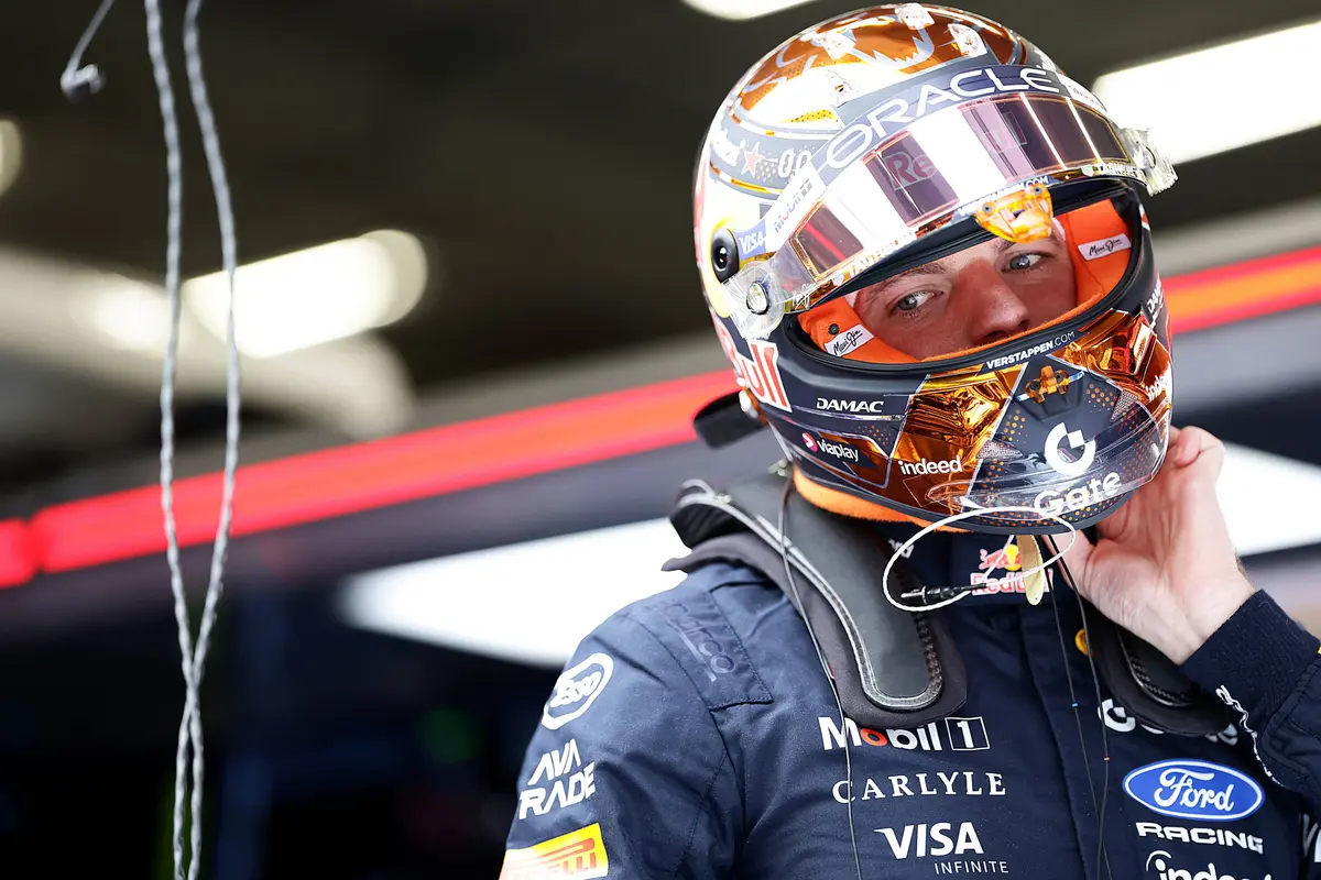 Red Bull-coureur Max Verstappen wordt in een kwaad daglicht gezet door een F1-fotograaf