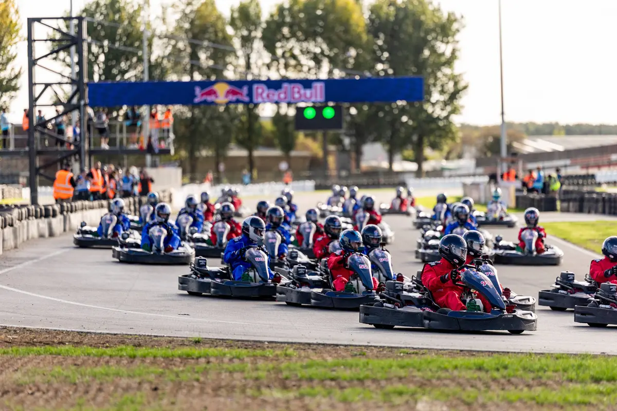 100 versus 1 kartrace max verstappen