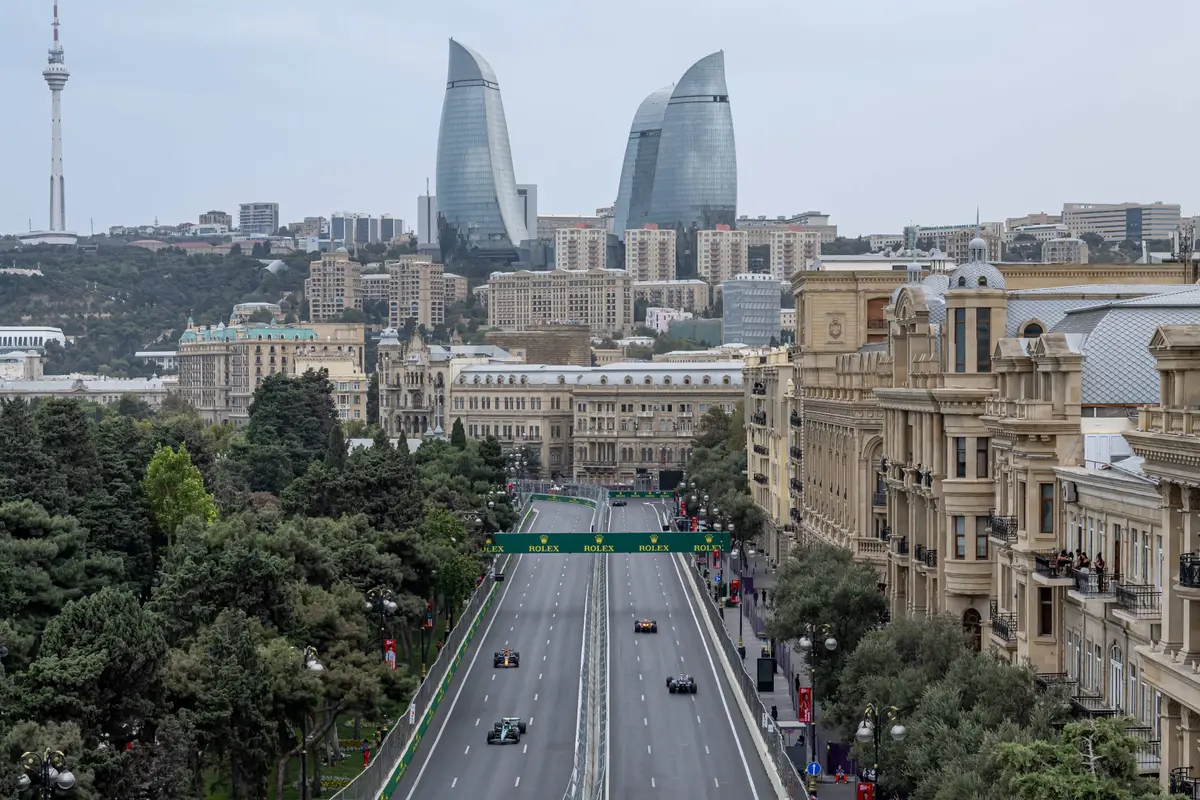 Een shot van de F1 Grand Prix van Azerbeidzjan op het Baku City Circuit (2024)