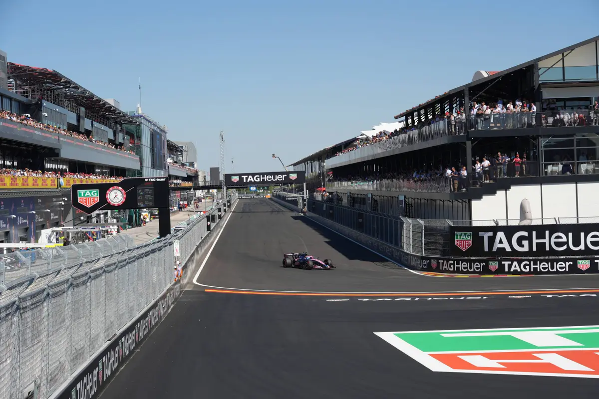 Pierre Gasly heeft weer te hard gereden in de pitstraat in Spanje