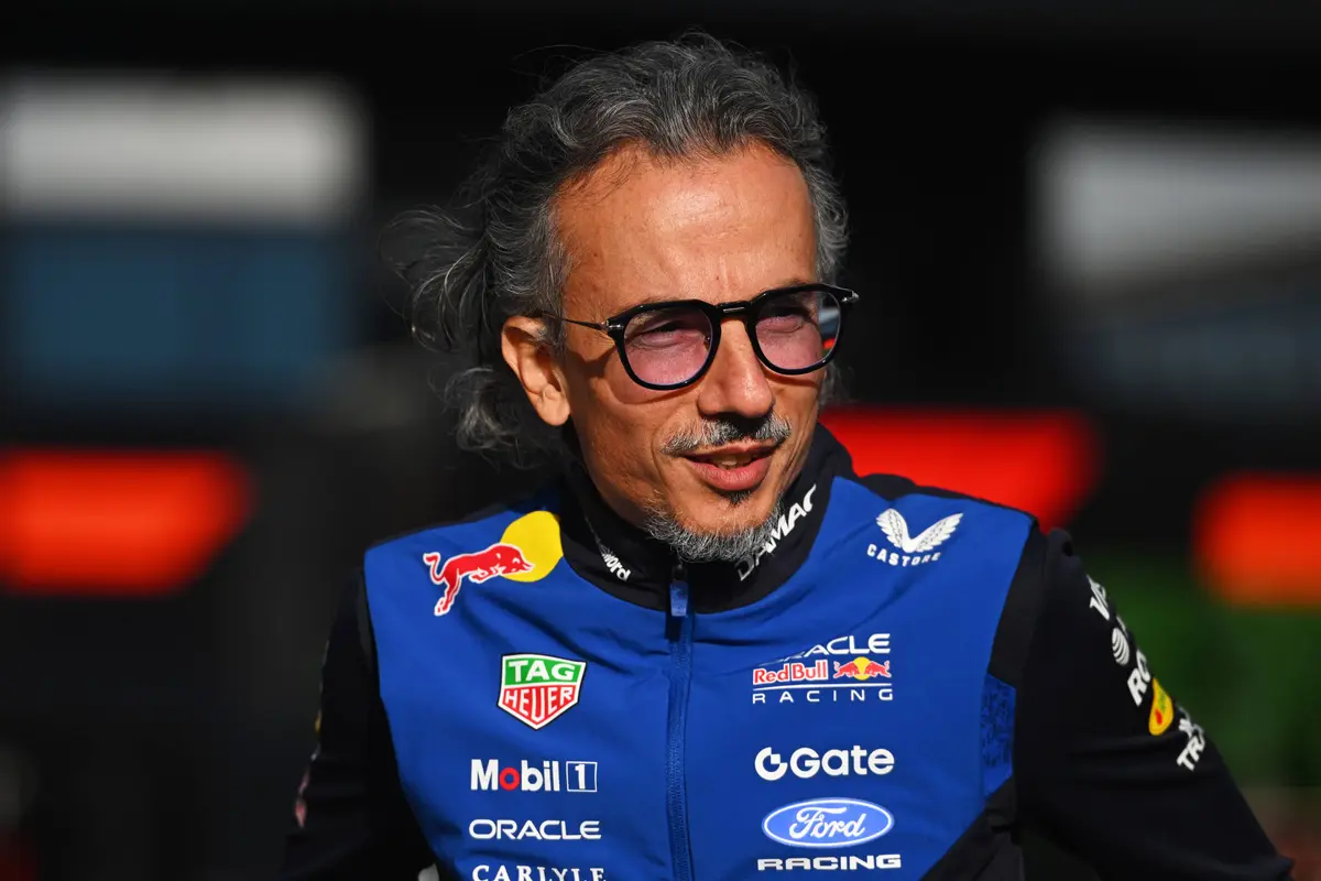 Red Bull Racing-teambaas Laurent Mekies tijdens het F1-raceweekend op de Madring in Madrid (2026)