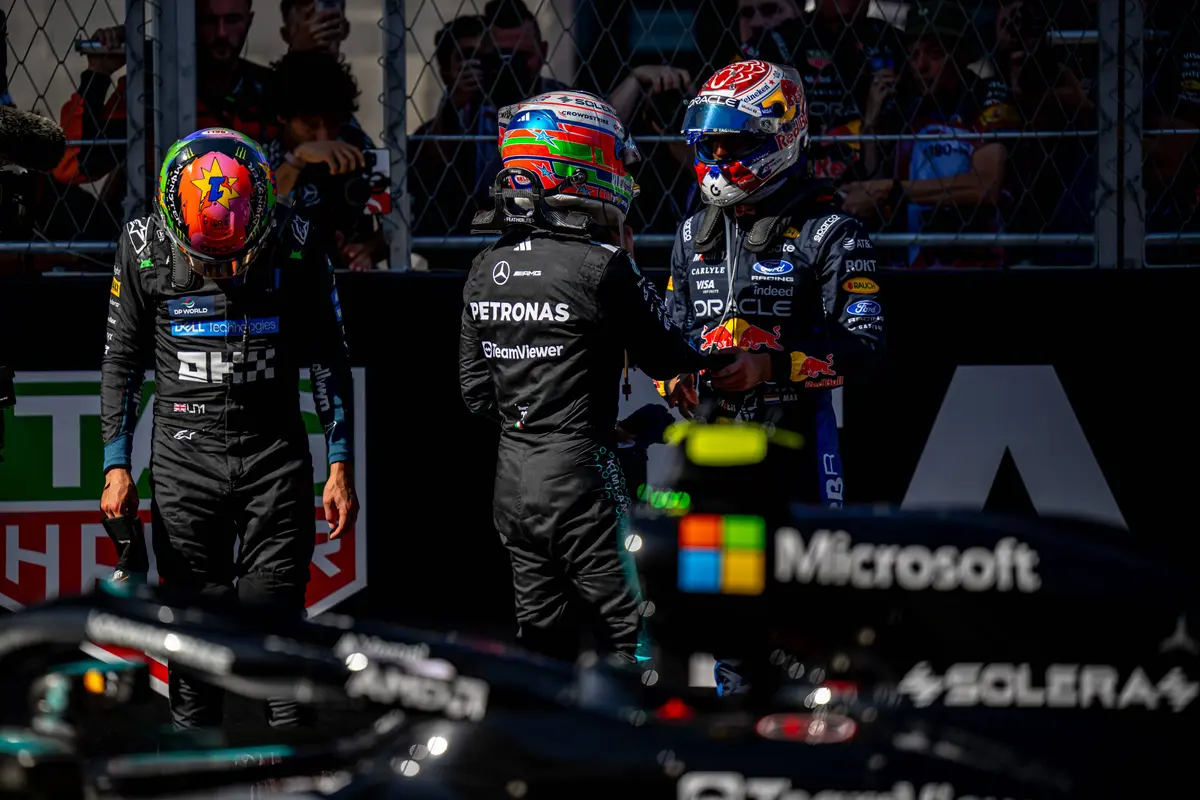 Max Verstappen, Lando Norris en Kimi Antonelli na de race in Madrid