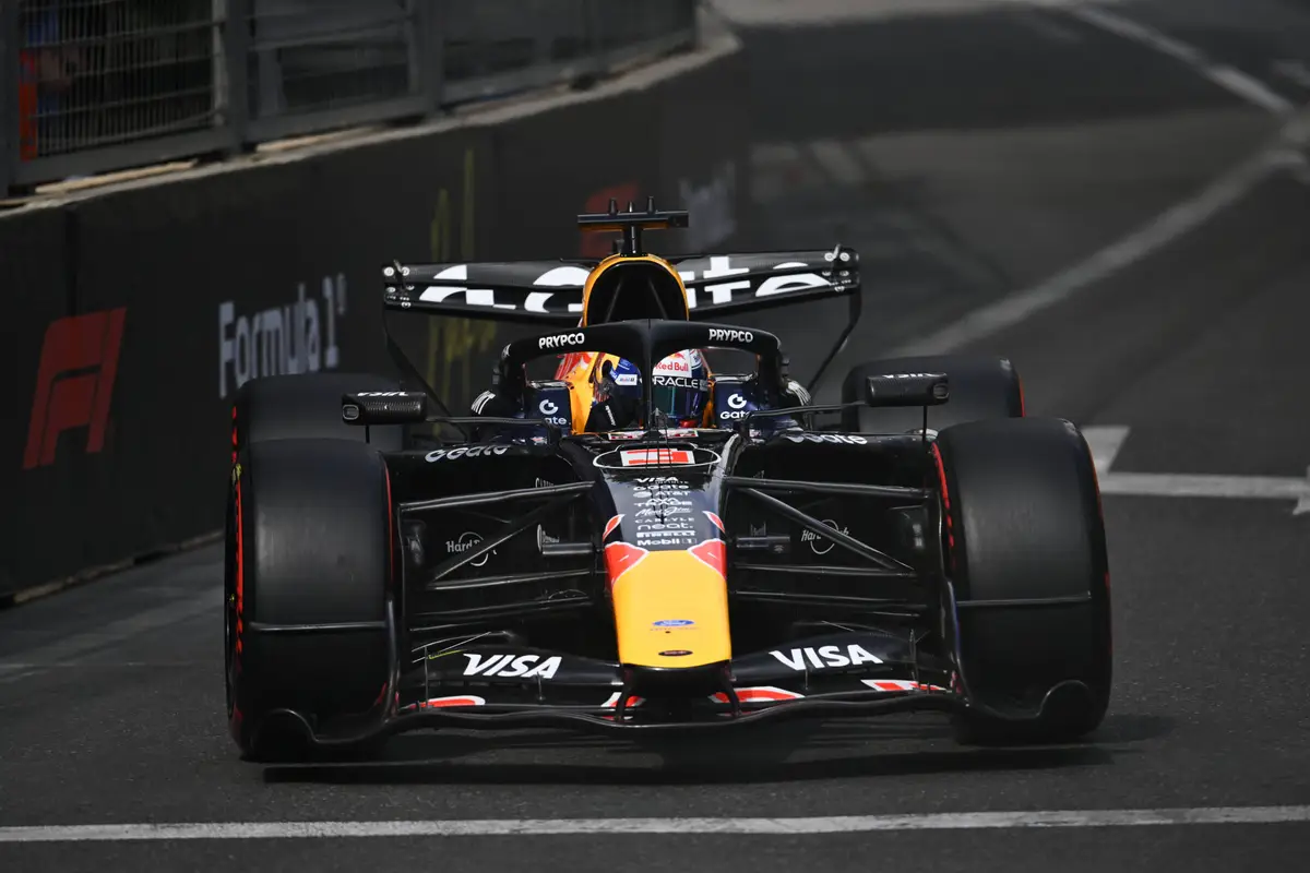 Max Verstappen moet later dit jaar een gridstraf gaan nemen