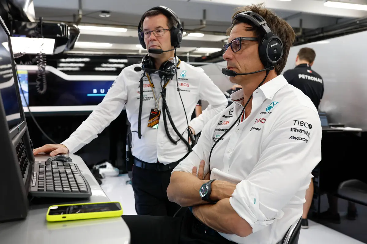 Toto Wolff Mike Elliott