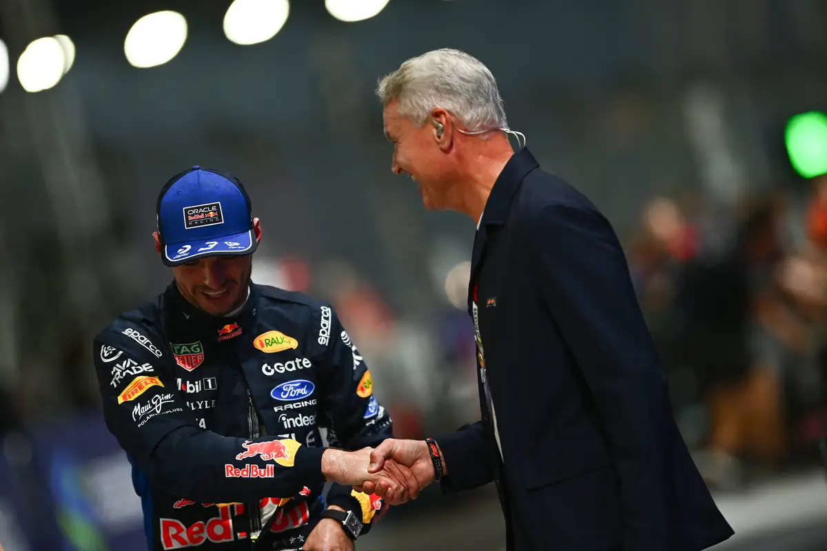 Max Verstappen en David Coulthard na de kwalificatie in Singapore