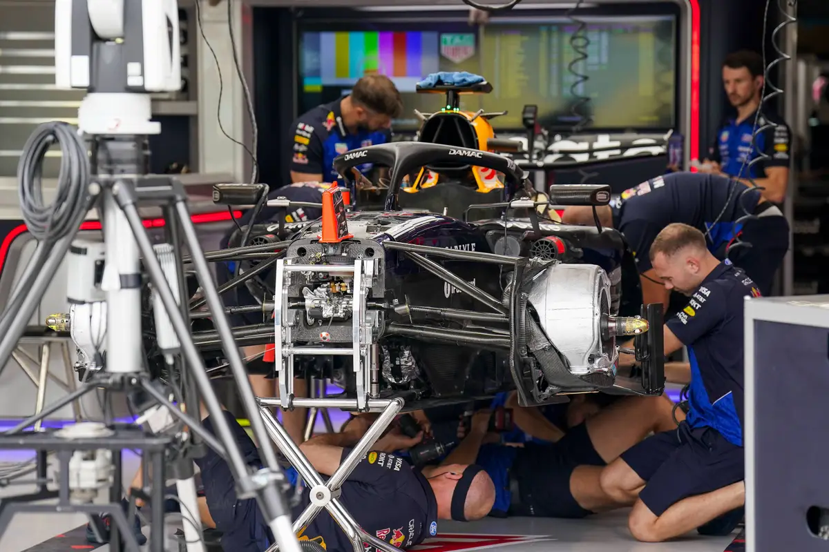 RB22 garage
