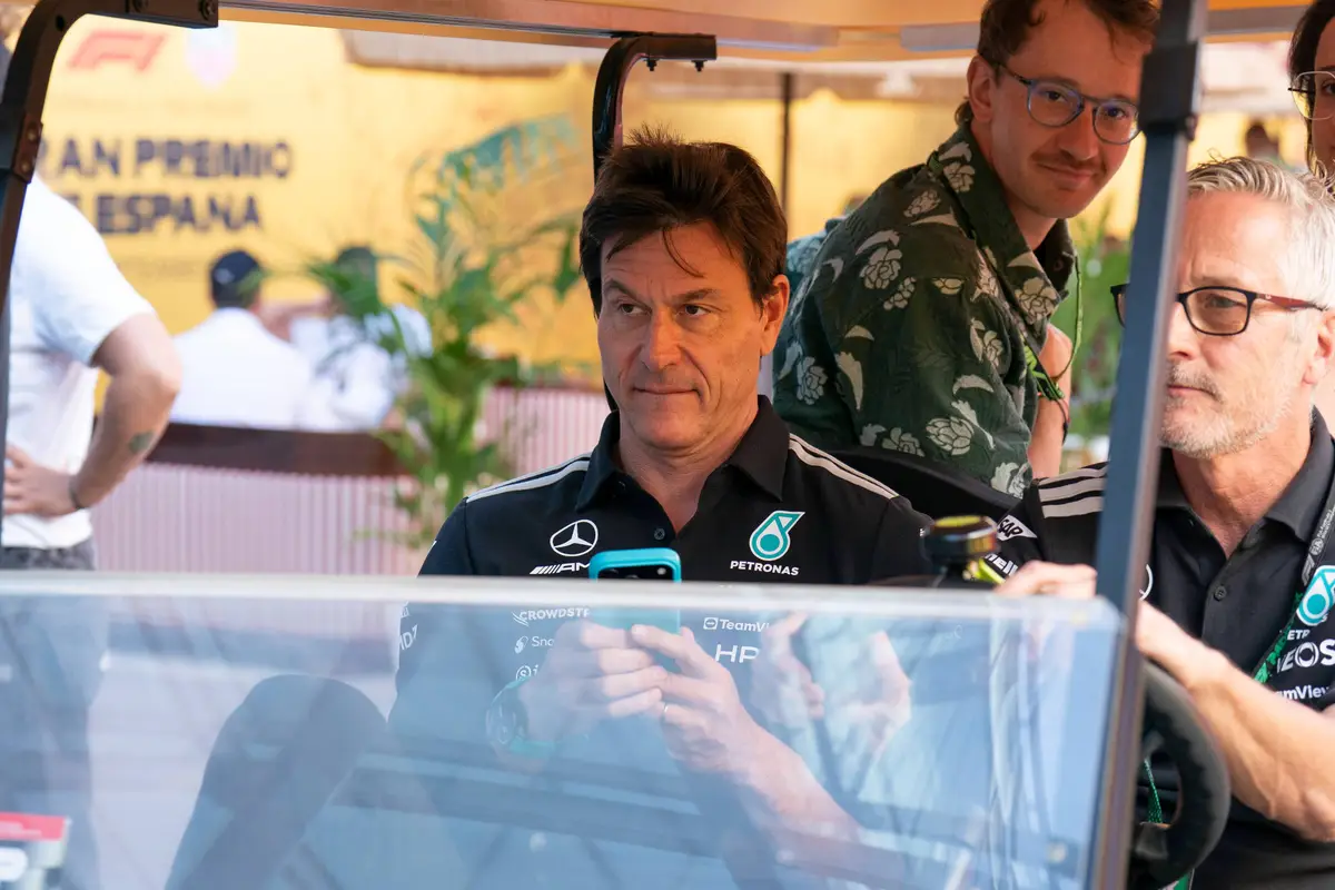 Mercedes-baas Toto Wolff in de F1-paddock in Madrid