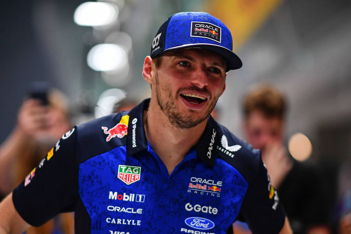 Lambiase comes up with genius solution to Verstappen's radio fails in Singapore GP