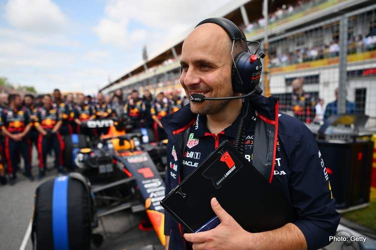 Red Bull Racing targeting Aston Martin engineer to replace Gianpiero Lambiase