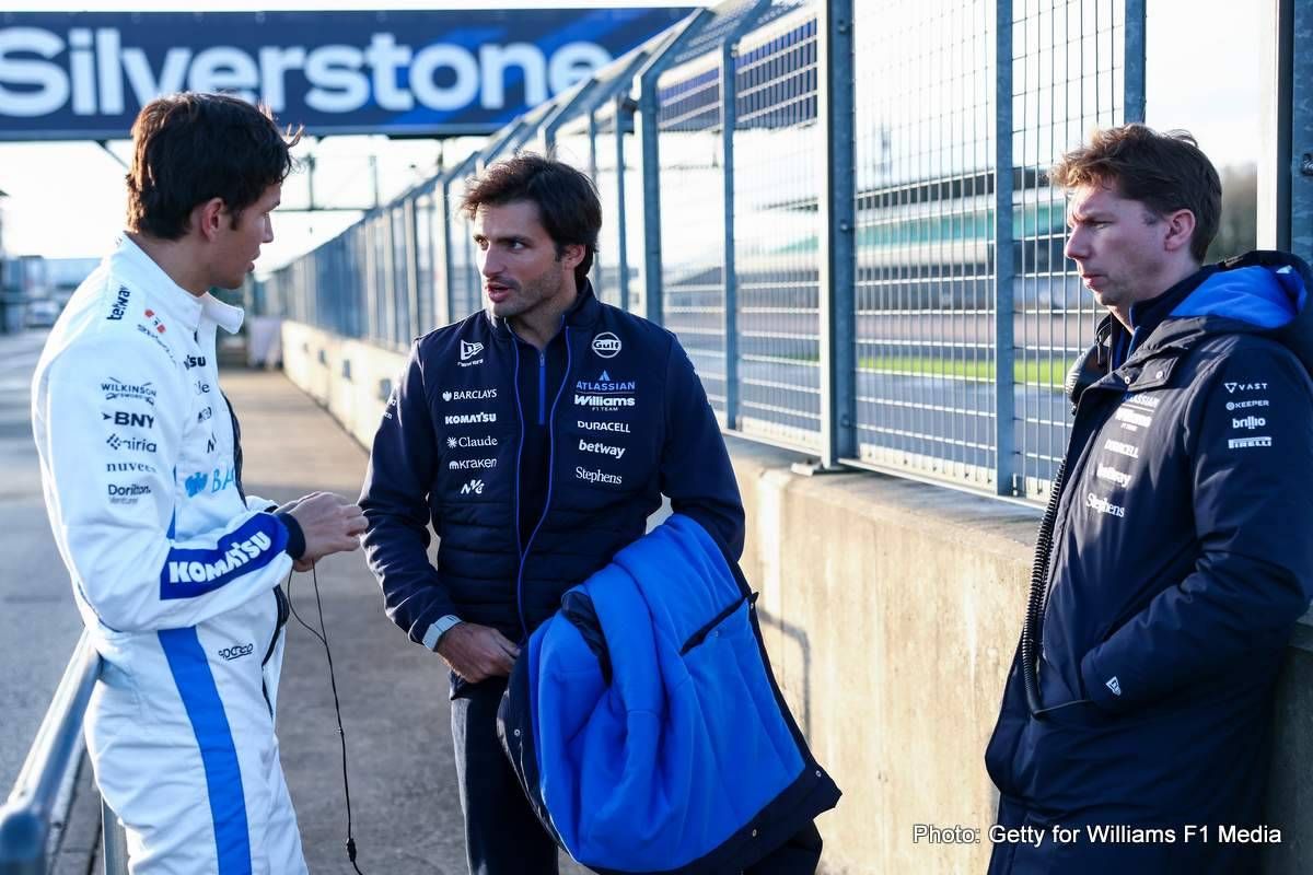James Vowles is asking Carlos Sainz and Alex Albon to be leaders by his side at Williams