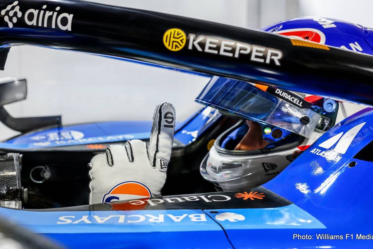 Alex Albon explains the reason why he extended his Williams contract