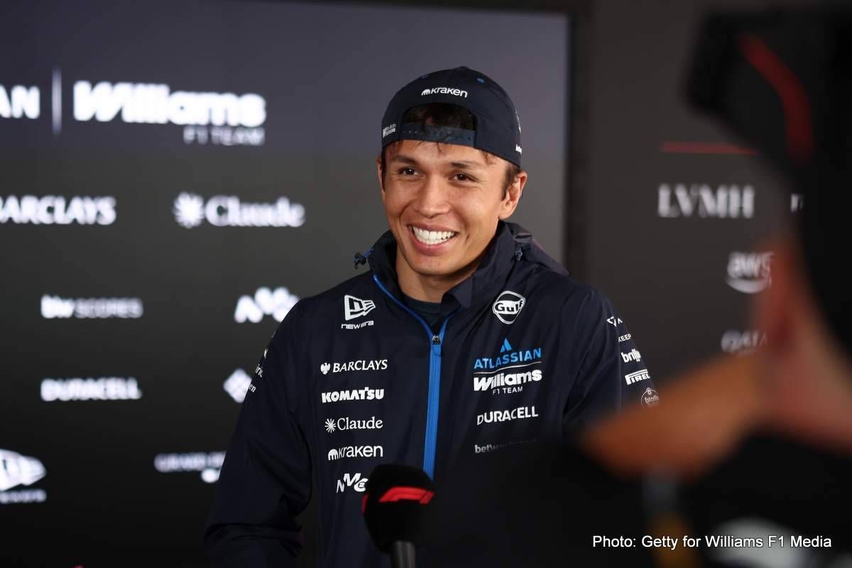 Alex Albon extends Williams contract into the 2027 Formula 1 season