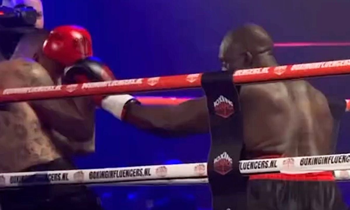 Dave Roelvink knock-out geslagen door Melvin Manhoef (beelden)