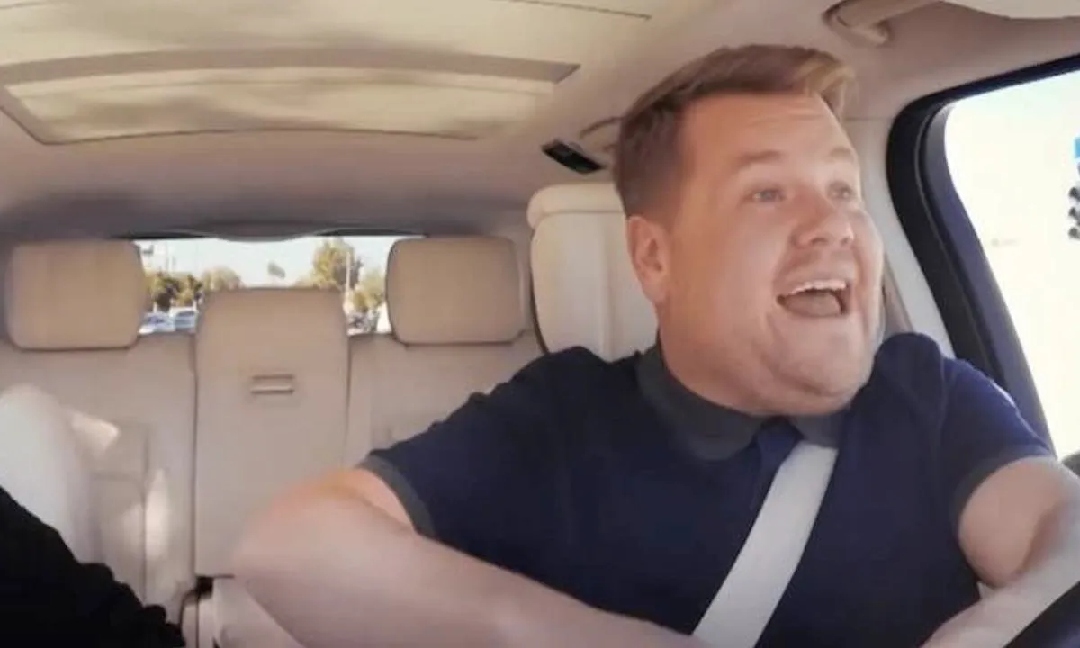 James Corden is 'meest beledigende gast in 25 jaar' volgens restauranteigenaar