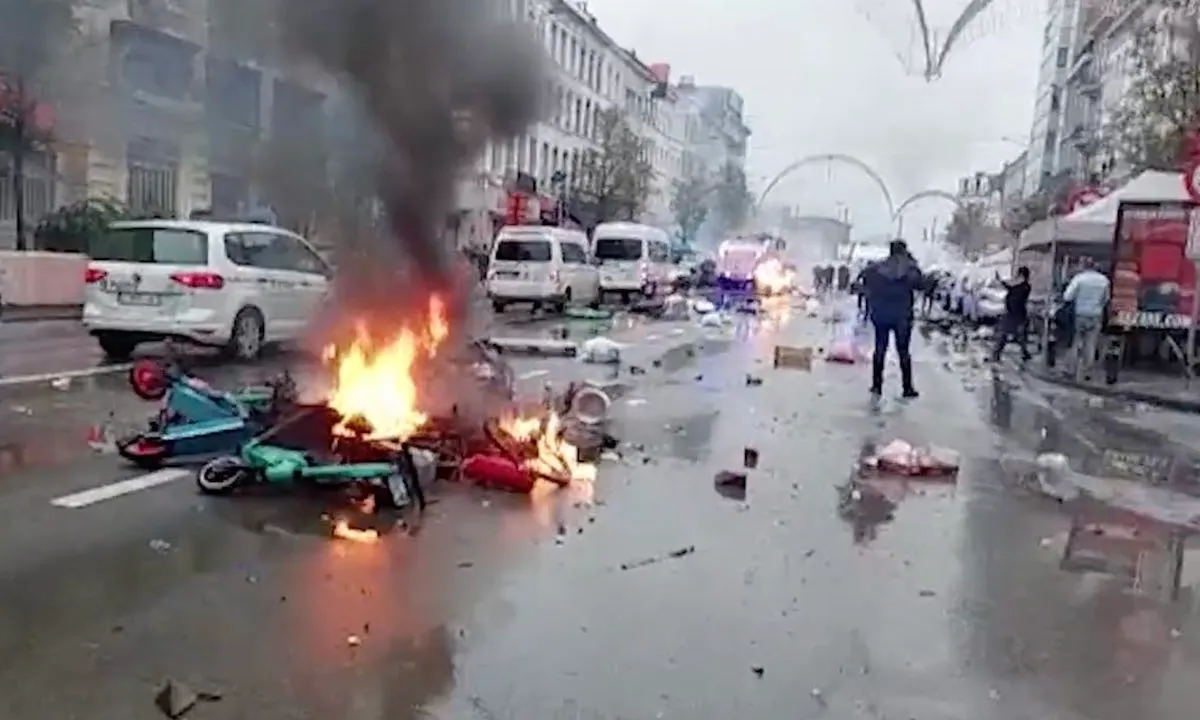 Chaos en rellen in steden na overwinning Marokko [BEELDEN]