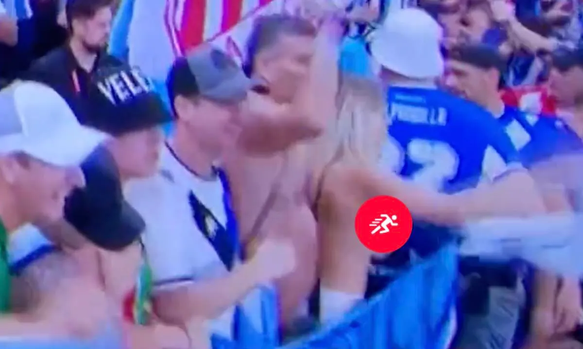 Argentijnse dame trekt bovenstukje uit tijdens WK-finale