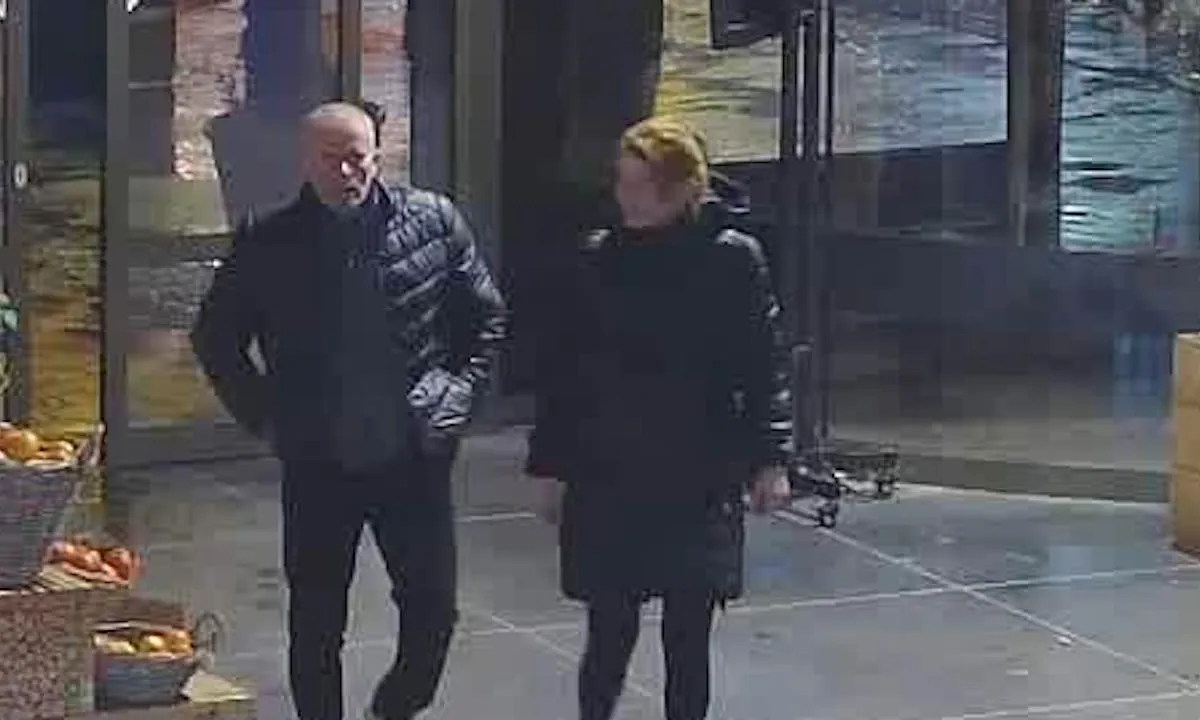 Veel dieper kun je niet zinken: deze man jatte een collectebus bij de Intratuin
