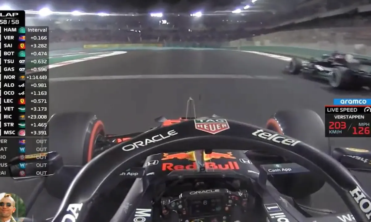 Max Verstappen wordt voor het eerst kampioen, nu met V10-geluid!
