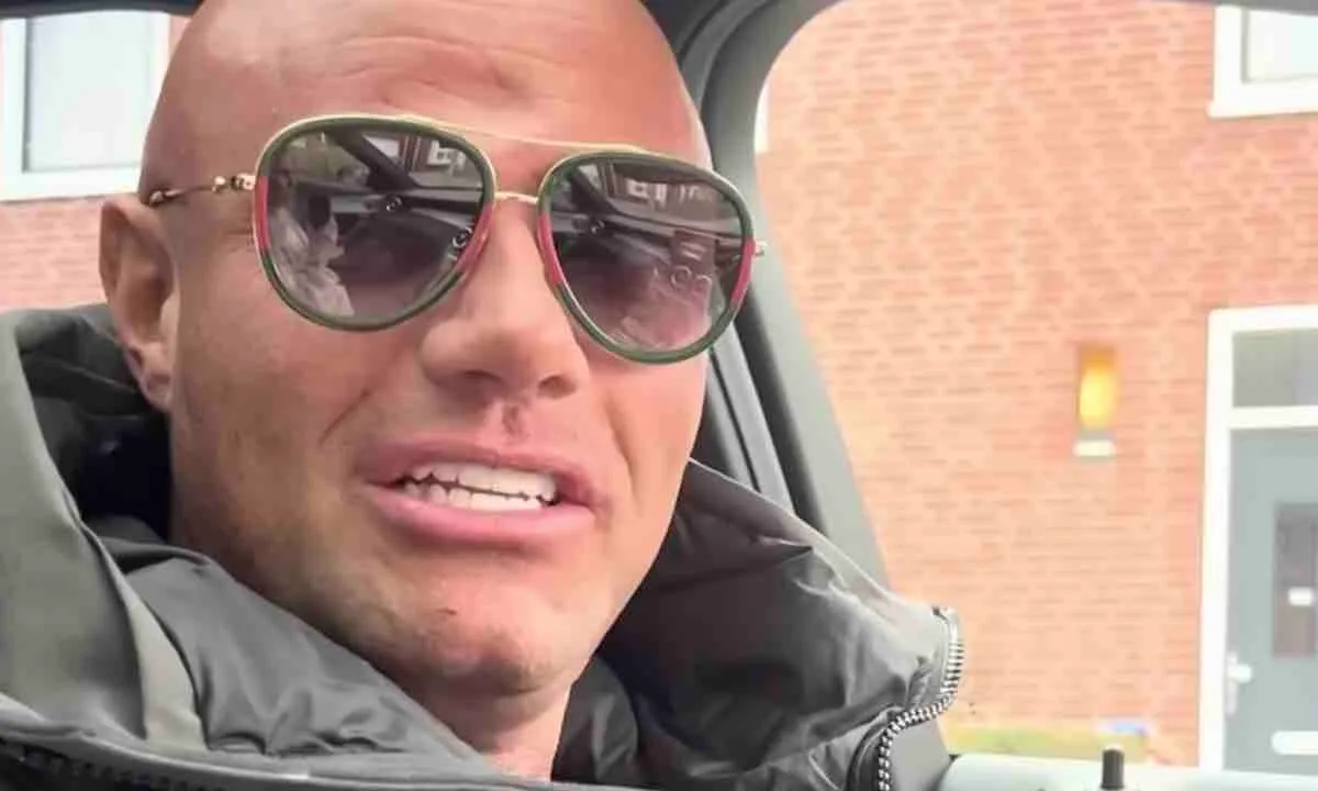 Alex Soze slaat dreigende taal uit naar Kosso: 'Bolle kop!'