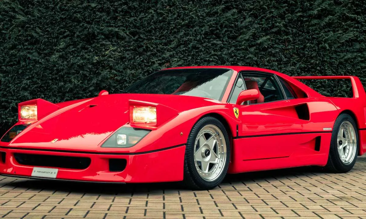 Toto Wolff gooit Ferrari F40 in de verkoop