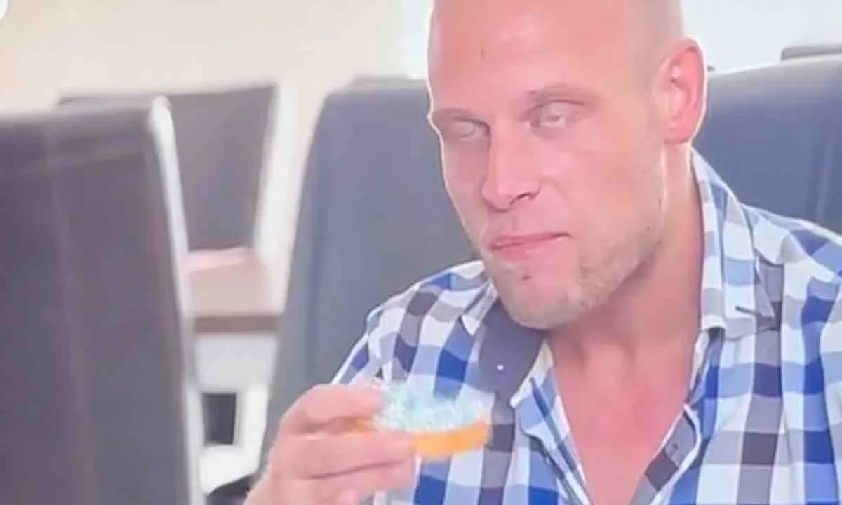 Zoon Peter Gillis draait door op camera